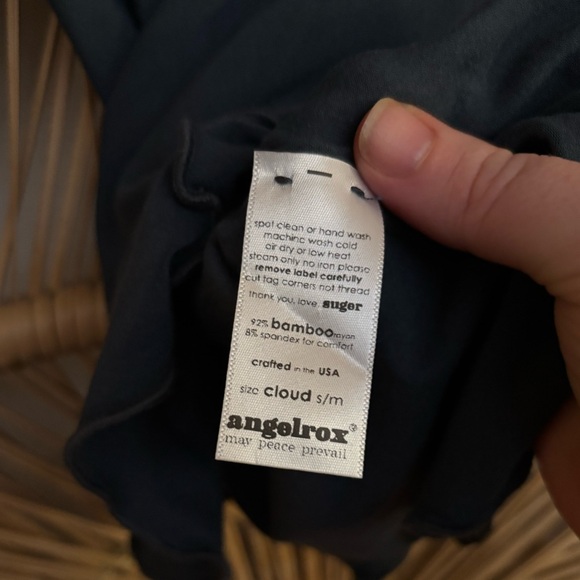 Angelrox Tunic - Picture 3 of 3